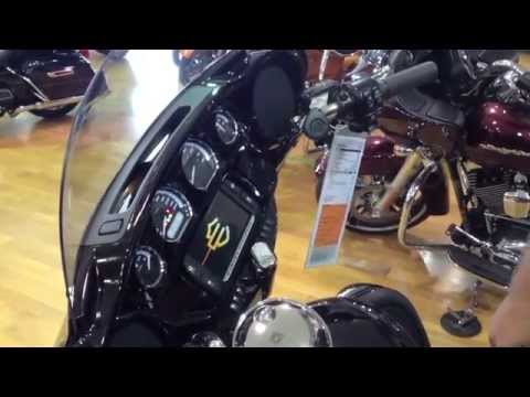 How to Put a Harley in Travel Mode